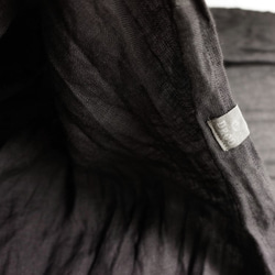 ベーシック リネン シングルガーゼのストール　黒 4枚目の画像