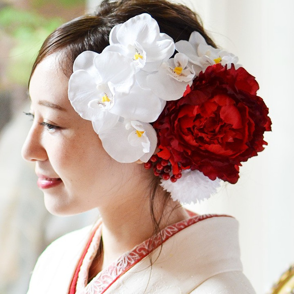 成人式 結婚式/胡蝶蘭 ピオニー 髪飾り/ホワイト 赤　白/アーティフィシャルフラワー(造花)[wa078] 1枚目の画像