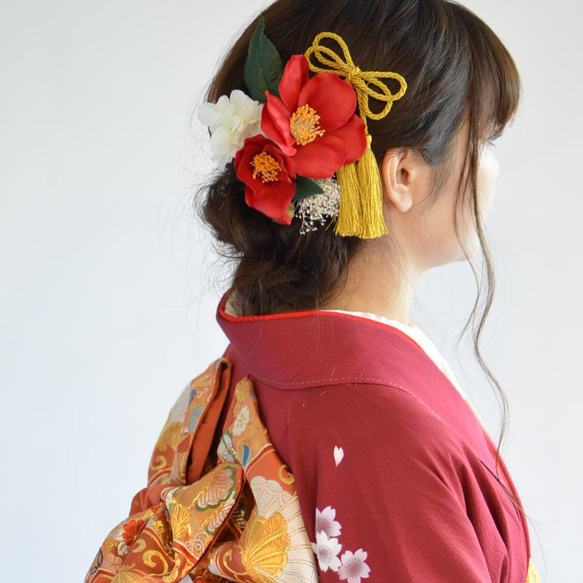 卒業式 成人式/椿(ツバキ)髪飾り かすみ草 組紐リボンコーム/赤レッド[wa110red] 5枚目の画像