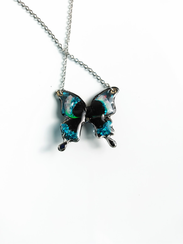 黒蝶のネックレス  （サージカルステンレス） 5枚目の画像