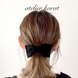 あやぽん✿プロフ必読くださいませ。 コスモスヘアゴムポニーフック88 定形外発送・ネコポス不可】カメリアポニーフック ヘアゴム H-569