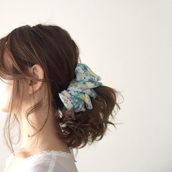 【送料無料】＊バナナクリップ shade floral Blue green＊下から挟んでとめるだけ 簡単ヘアアレンジ 1枚目の画像