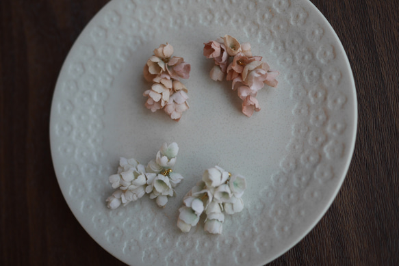 布花 bouquet イヤリング white 6枚目の画像