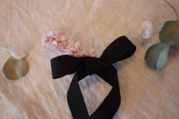 布花とリボンのバレッタ  くすみpink 4枚目の画像
