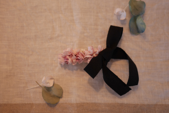 布花とリボンのバレッタ  くすみpink 5枚目の画像