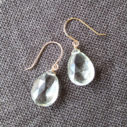 K18・K10】 大粒グリーンアメジスト ペアシェイプ 1粒ドロップピアス  