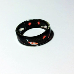 【鯉と紅葉】黒いレジンリング・指輪　クリアレジンアート＃17 3枚目の画像