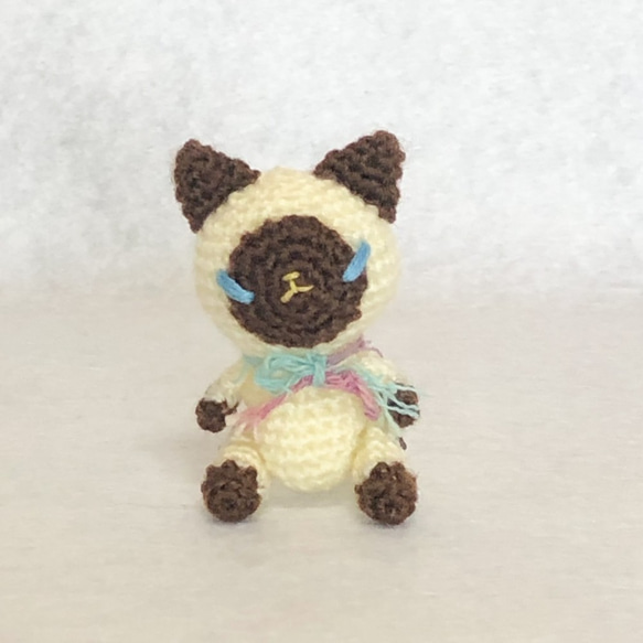 シャム猫の編みぐるみ まあるう様専用ページ】白シャム猫さんの