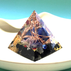『Creema限定　ポイント10倍』オルゴナイト　自己成長　ラピス　オニキス　ピラミッド 2枚目の画像