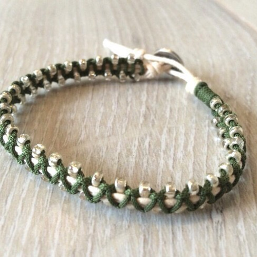 Hipanema ビーズ編み込みブレスレット アクセサリー