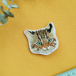 Bridge of Peace｜leopard cat brooch 石虎手工刺繡胸針 第3張的照片