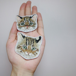 Bridge of Peace｜leopard cat brooch 石虎手工刺繡胸針 第4張的照片