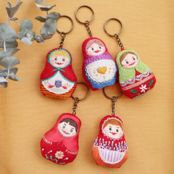 Bridge of Peace｜matryoshka doll key ring 俄羅斯娃娃刺繡鑰匙圈 第4張的照片