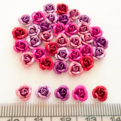 【粉紅色】20朵鋁製玫瑰花6-8mm 第2張的照片
