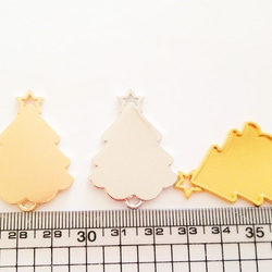 【マットゴールド】レジン枠　クリスマスツリー型　３個 2枚目の画像