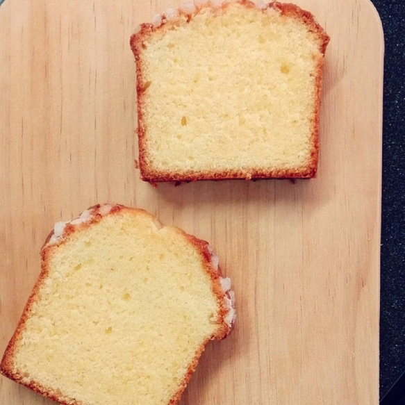 シュガーバターのパウンドケーキ  4個入り 2枚目の画像