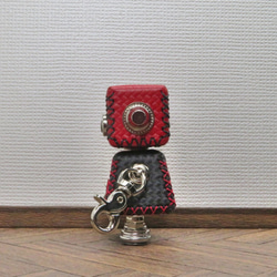革で出来たロボットレザボット（赤×黒）暦堂 5枚目の画像