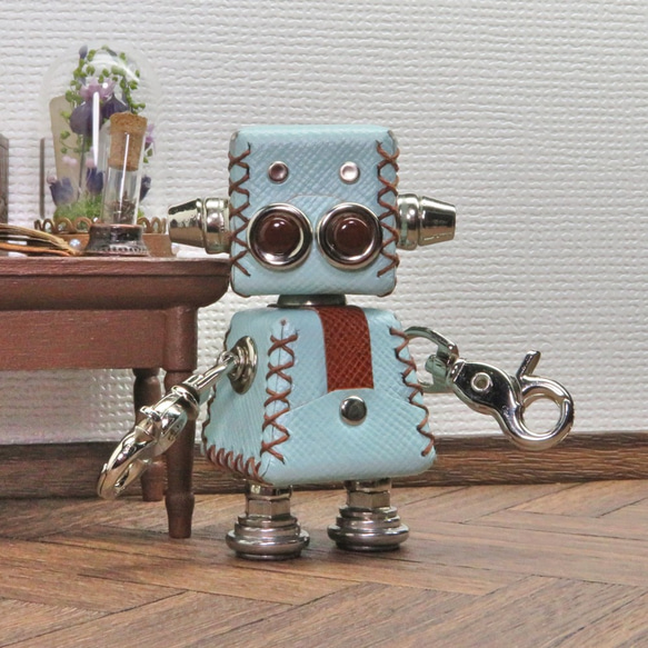 革で出来たロボット レザボット（チョコミント）暦堂 2枚目の画像