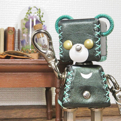クマ型革ロボット レザベア (深緑)暦堂 1枚目の画像