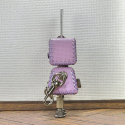 ウサギ型革ロボット レザビット（エナメルレザー:藤紫）暦堂 5枚目の画像