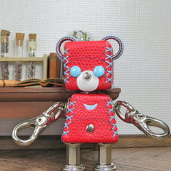 クマ型革ロボット レザベア (赤色)暦堂 3枚目の画像