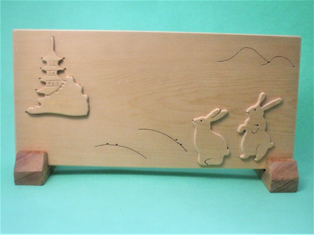 うさぎと屋久杉のミニ衝立、硯屛風