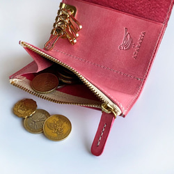 附拉鍊口袋的桃色鑰匙包（義大利緬因皮革） 可收納智慧鑰匙 ☆ 可選擇鑰匙金屬顏色 第4張的照片