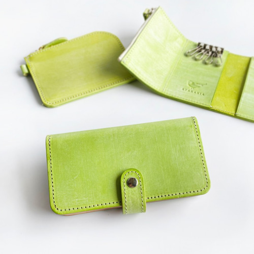 ライムグリーンのスマホケース イタリアンレザー 【iPhone全機種