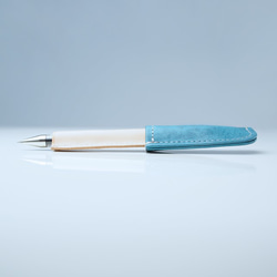 穏やかな丸みの 本革ボールペン　 (全10色）　☆ストラップオプション有り☆ 2枚目の画像