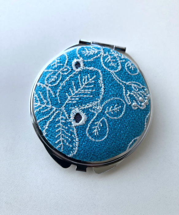 ミナペルホネン sometimes lucky コンパクトミラー シロツメクサ  