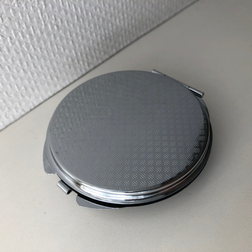 ミナペルホネン sometimes lucky コンパクトミラー シロツメクサ  