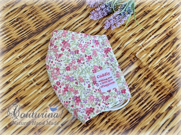 【送料無料!!】ピンクの小花柄の立体マスク(フィルターポケット付き)普通サイズ 2枚目の画像