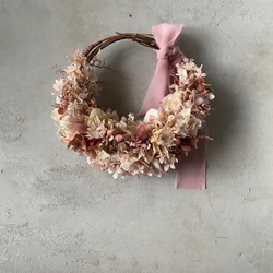 紫陽花のリース（ピンクベージュ） 　クリアケースラッピング付き　フラワーギフト　お祝い　プレゼン 3枚目の画像