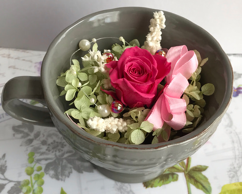 プリザーブドフラワー プリザーブドフラワー ボックス（白グリーン系 Mサイズ）サムライフラワー