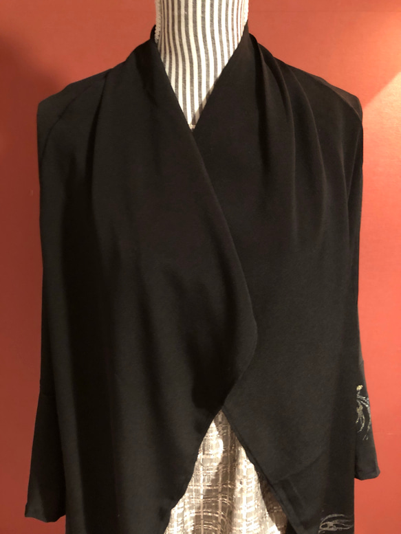 #盛岡工房 着物リメイク 黒羽織からのコーディガン 受注製作致します！こちらは見本です。 6枚目の画像