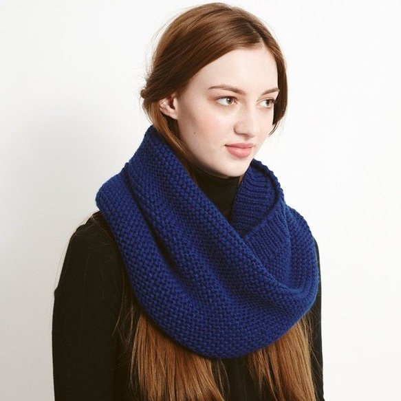 輪っか状のスヌード／ネイビーブルー色 ネックウォーマー Lowie 通販
