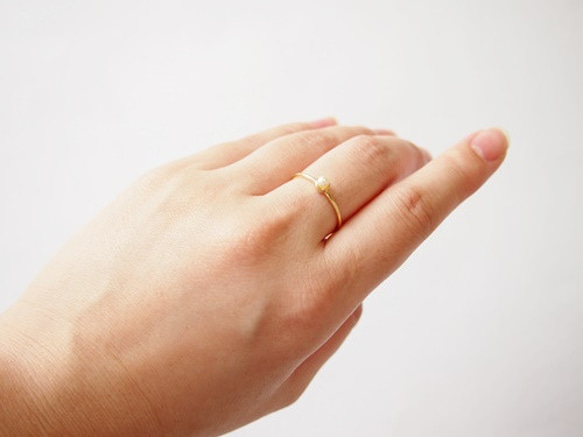 施華洛世奇極簡環“明珠” 第1張的照片