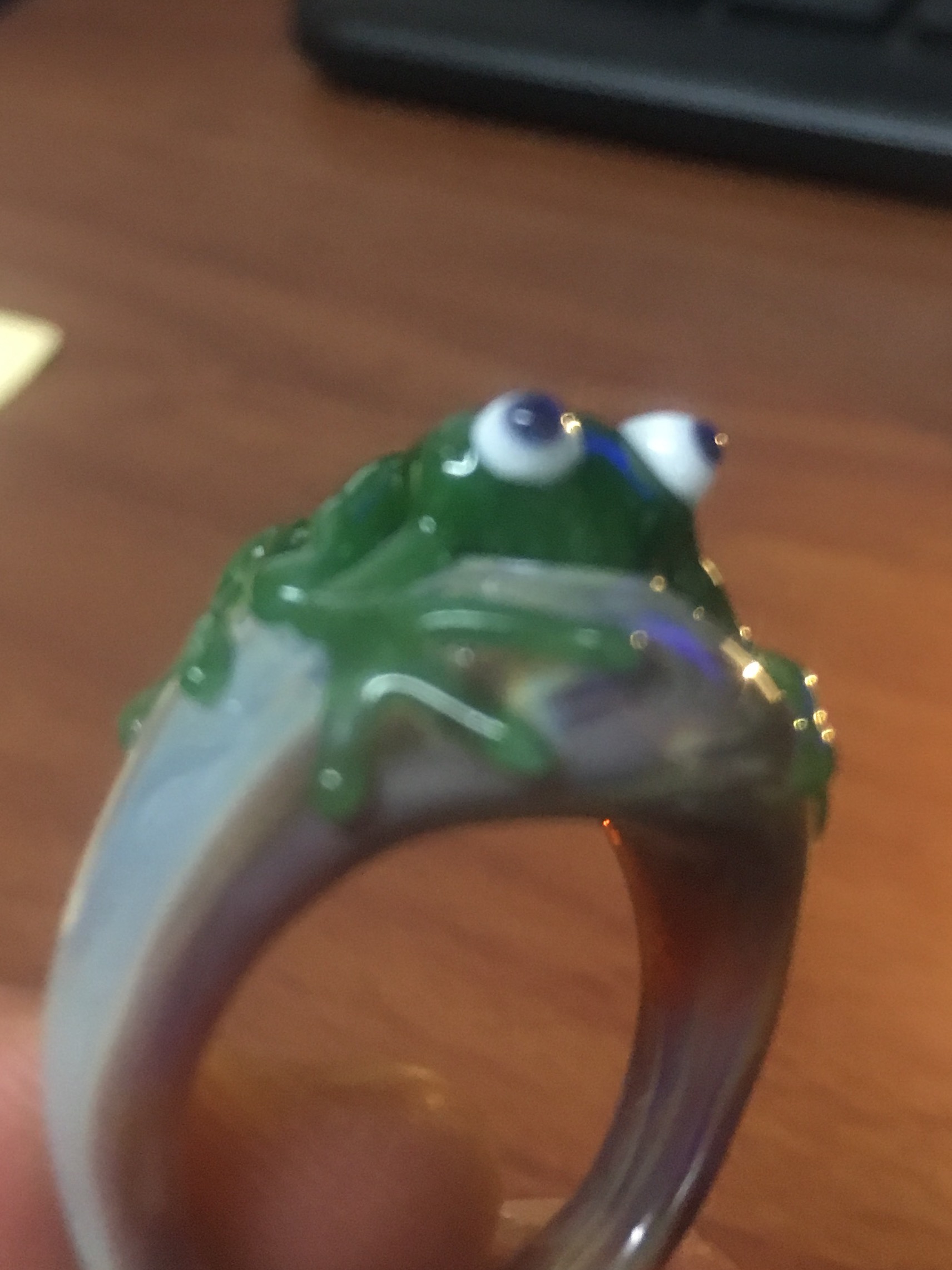 カエルのガラスリング