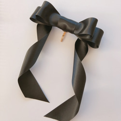 シンプルなサテンリボンのポニーフック 　ブラック(ヘアフック ヘアカフ) 8枚目の画像
