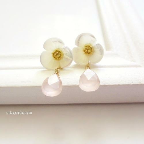 14Kgf} パンジーシェルパールのロングピアス+Stone * ビオラ ピアス