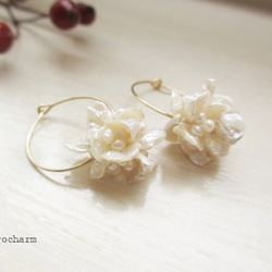 {14Kgf} *bouquet de fleurs* white フラワーパールピアス 3枚目の画像