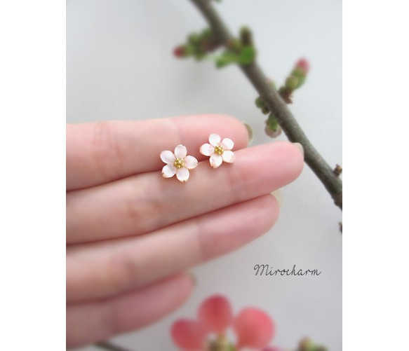 {14Kgf} *桜* チェリーブロッサム +ストーンピアス 4枚目の画像