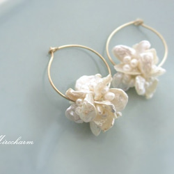 【c4様専用】14Kgf*bouquet de fleurs* white フラワーパールピアス 2枚目の画像