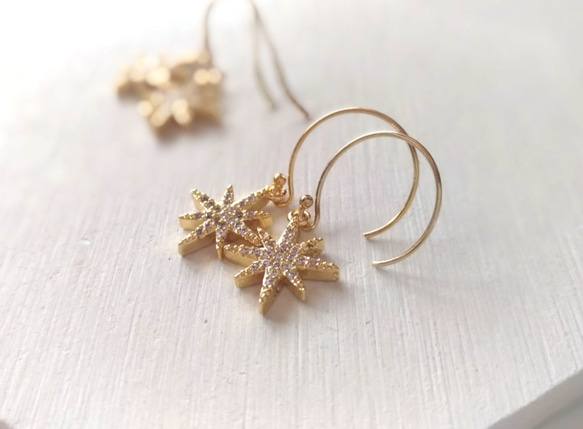 {14Kgf} **Starburst earrings** きら星ピアス 3枚目の画像