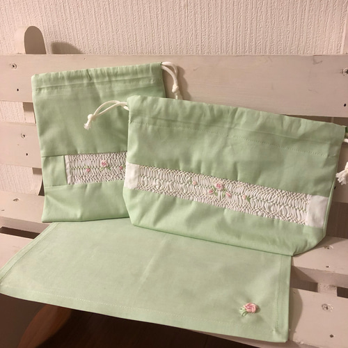 スモッキング刺繍お弁当袋：受注制作 弁当袋 atelierpivoine