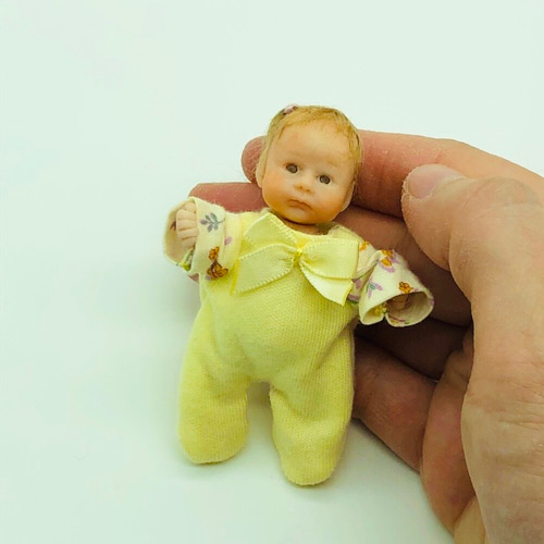 樹脂粘土ベビー ミニチュア 赤ちゃん 女の子 - 人形