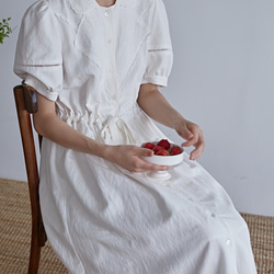 繊細な刺繍でお洒落を格上げる白ワンピース　ロングワンピース　コットン 3枚目の画像
