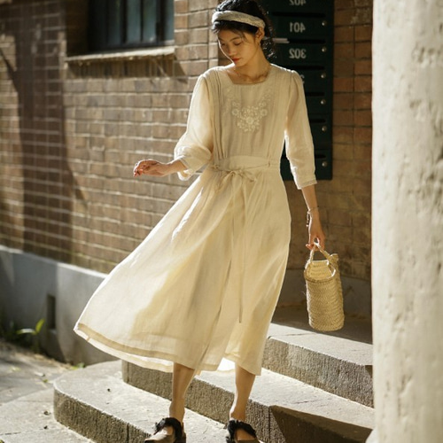 優しく見えるゆるりと女っぽく刺繍入りワンピース リネン ワンピース