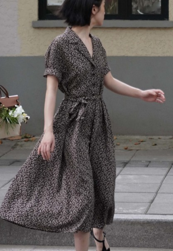 レトロな雰囲気が溢れる 開襟ワンピース ハイウェスト半袖ワンピース