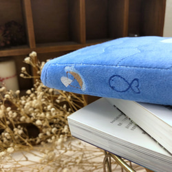 刺繡拉鍊書衣 書套 A5書籍 - 冰上的海獅 畢業禮物/開學禮物 第6張的照片
